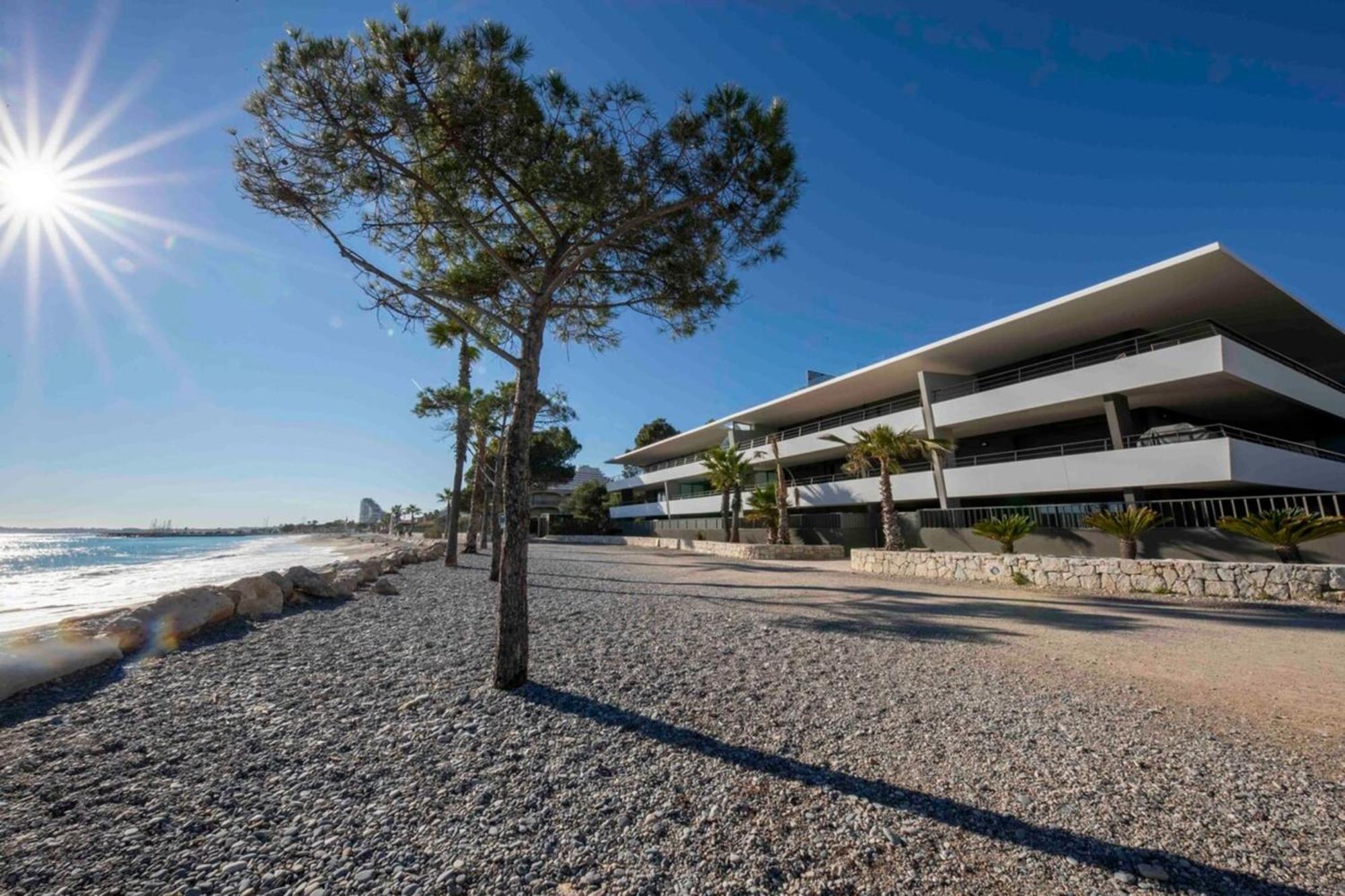 06Ah - Superb Waterfront T2 - Swimming Pool Apartment Villeneuve-Loubet Exterior photo