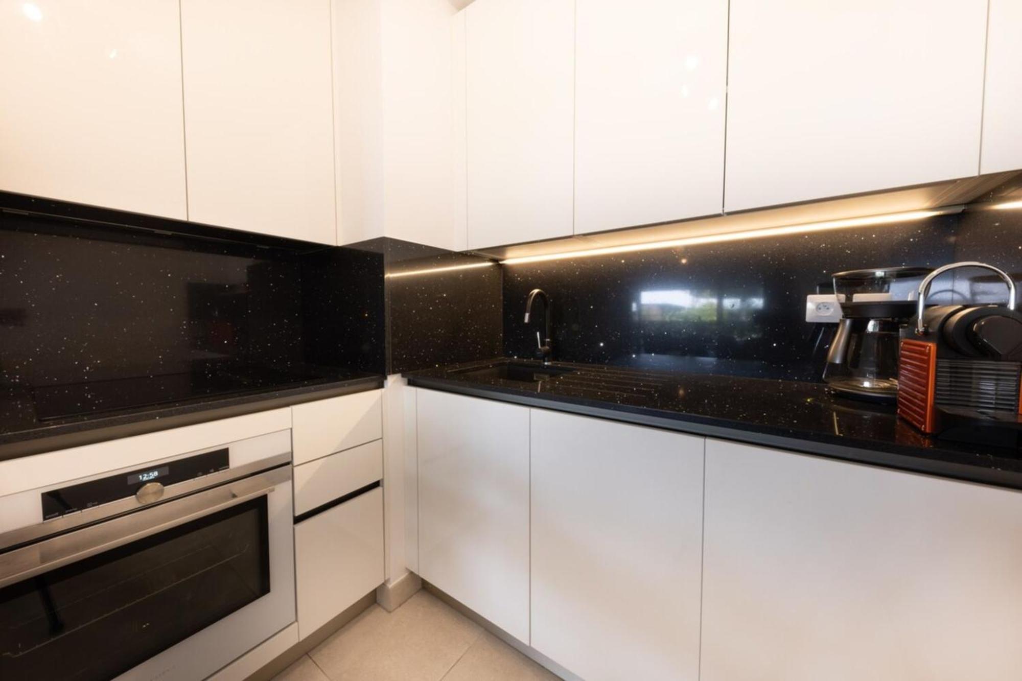 06Ah - Superb Waterfront T2 - Swimming Pool Apartment Villeneuve-Loubet Exterior photo